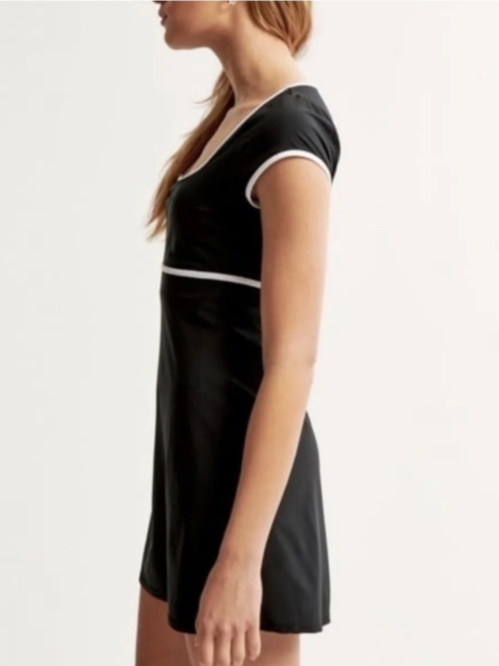 Abercrombie & Fitch Black Traveler Mini Dress with White Trim - Picture 2 of 3